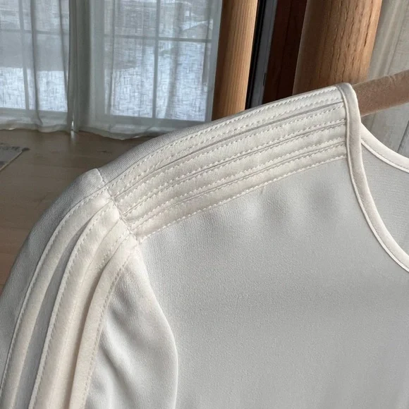 🔥NWT. Donna Karan Cream Blouse Size M - Picture 4 of 12